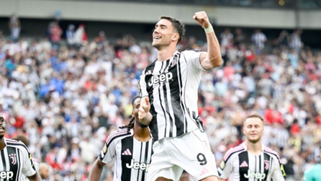 Dusan Vlahovic esulta dopo un gol © Juventus FC