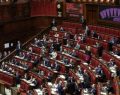 Settimana corta per i parlamentari: lo ha proposto il ministro Ciriani