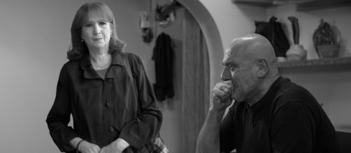 Giulia Poggi (Marina Tagliaferri) e Luca De Santis (Luigi Di Fiore) © Un Posto al Sole Rai.png