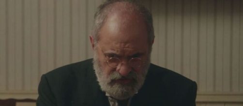 Il personaggio di Romulo in una scena de La, Promessa © Mediaset.