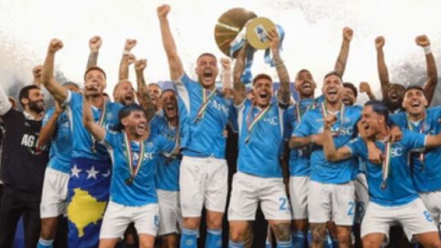I giocatori del Napoli festeggiano il quarto scudetto della loro storia. ©SSC Napoli / Instagram