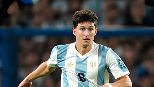 Leonardo Balerdi con la maglia dell'Argentina © profilo Instagram leobalerdi5