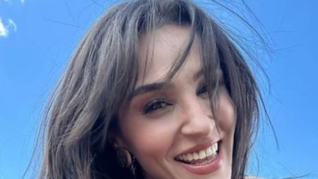 L'attrice Asena Girisken &copy; Instagram