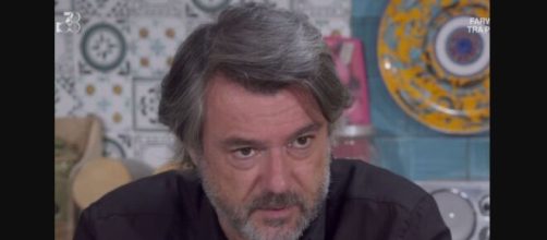 Michele in una scena di Un posto al sole © Rai 3.