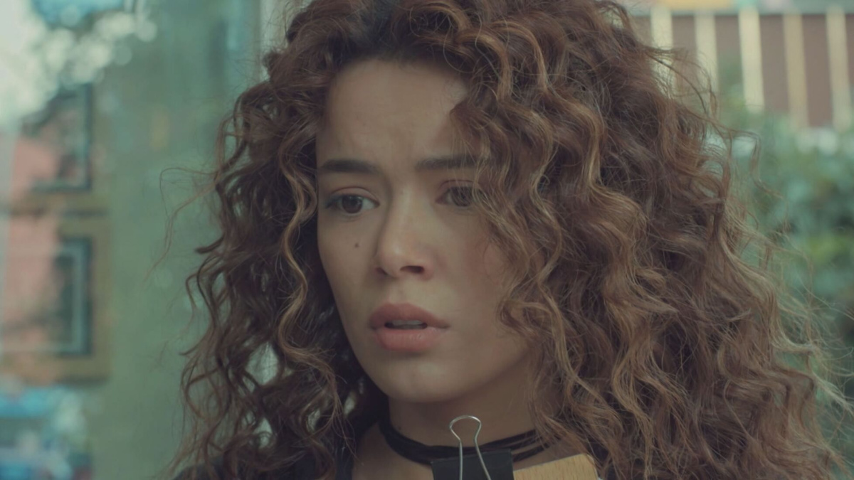 La forza di una donna, appuntamenti turchi: Sarikadi finge di essere stata  aggredita