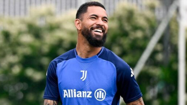 Douglas Luiz, centrocampista della Juventus. Foto © Juventus FC
