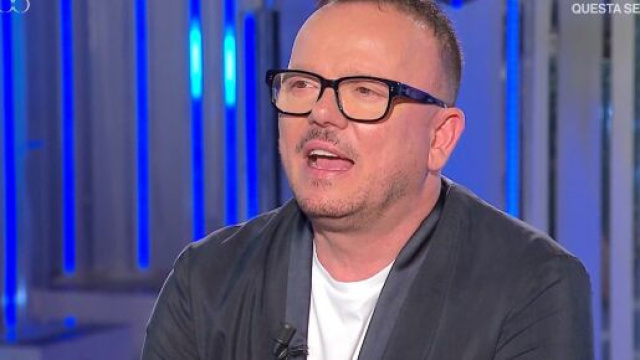 In foto, Gigi D'Alessio in tv © Rai.