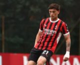Mattia Sandri con la maglia del Milan - © Instagram / Mattia Sandri