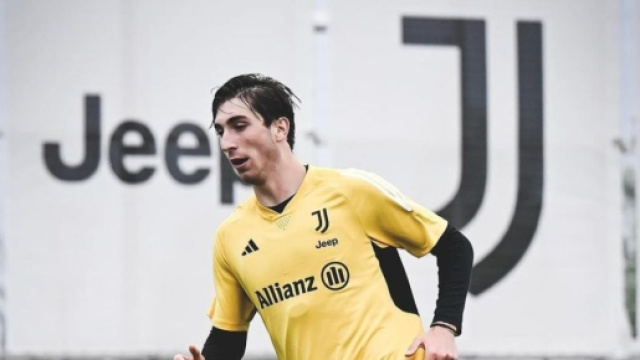 Fabio Miretti in allenamento (© Instagram)