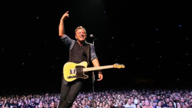 Bruce Springsteen (© profilo Facebook ufficiale)