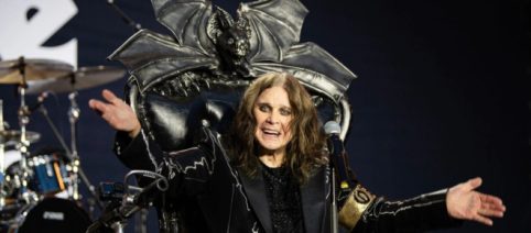 Ozzy Osbourne è morto: il cantante aveva 76 anni
