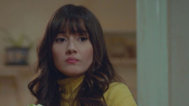 Zeynep in una scena di Forbidden Fruit © Mediaset.
