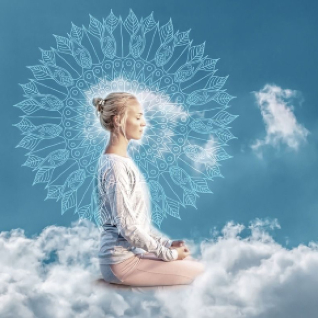 Donna in meditazione karmica - © Pixabay IA.