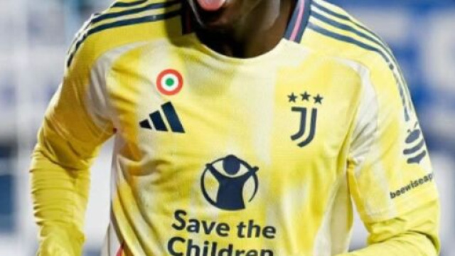 Kolo Muani con la maglia della Juve © Instagram