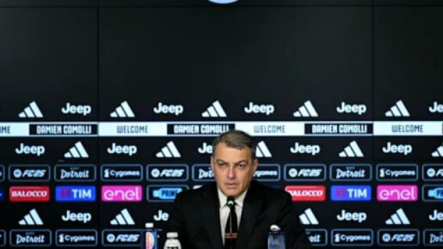 Damien Comolli in conferenza stampa © Juventus FC