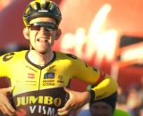 Tiesj Benoot, vicino al passaggio alla Decathlon - © Screenshot Eurosport