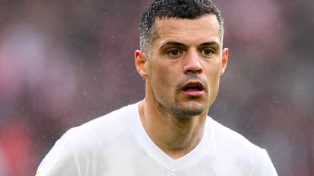 Granit Xhaka con la maglia del Leverkusen © Instagram