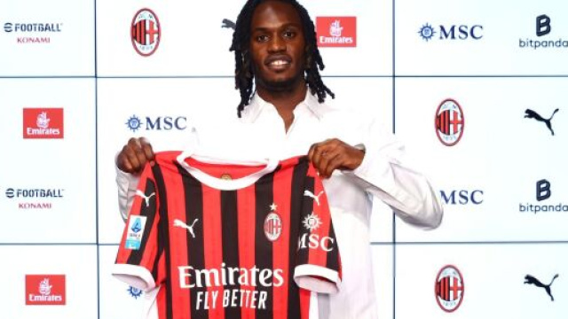 Bondo al momento della presentazione © AC Milan