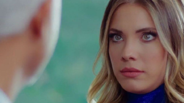 Yildiz in Forbidden Fruit – © Mediaset.