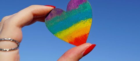 L'oroscopo sull'amore del weekend 9-10 agosto: possibili incontri per Ariete e Pesci