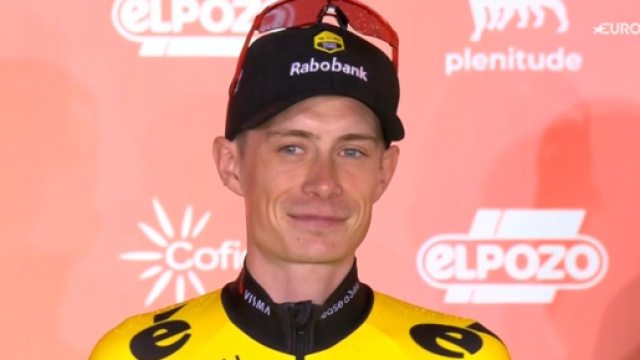 Jonas Vingegaard alla presentazione della Vuelta - © Screenshot Eurosport