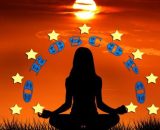 Figura yoga con le stelle dell'oroscopo - © Roberta Carsoli.