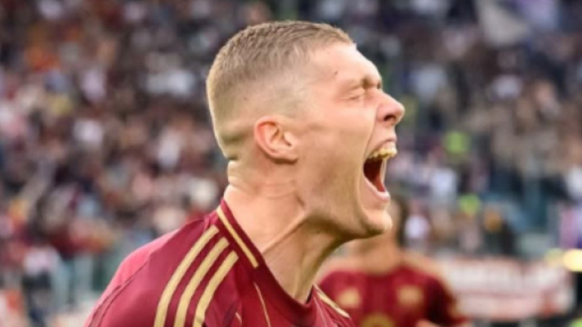 Artem Dovbyk esulta dopo un gol © Instagram