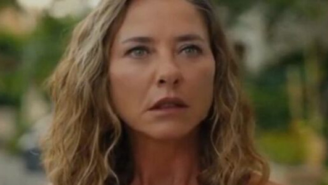 Il personaggio di Sumru in una scena de La notte nel cuore – © Mediaset.