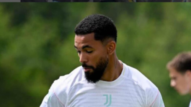 Douglas Luiz con la divisa della Juventus © Profilo Instagram Luiz