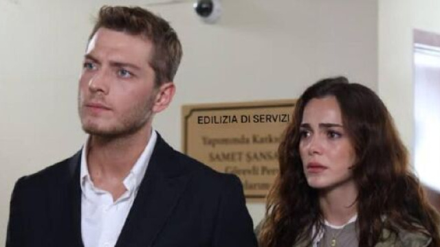 Cihan e Melek in una scena de La Notte nel cuore © Mediaset.