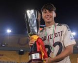 Fabrizio Marazzotti con la maglia della Primavera della Roma - © Instagram / Fabrizio Marazzotti