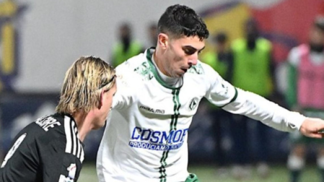 Paolo Frascatore in azione con l'Avellino - © Facebook / Us Avellino