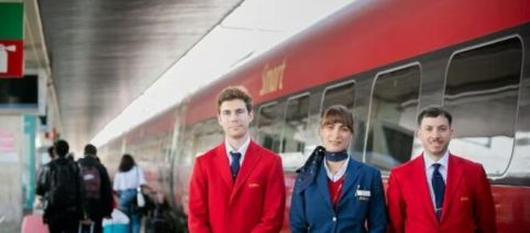 Italo assume 48 hostess e steward di bordo: opportunità a Milano, Roma e Napoli