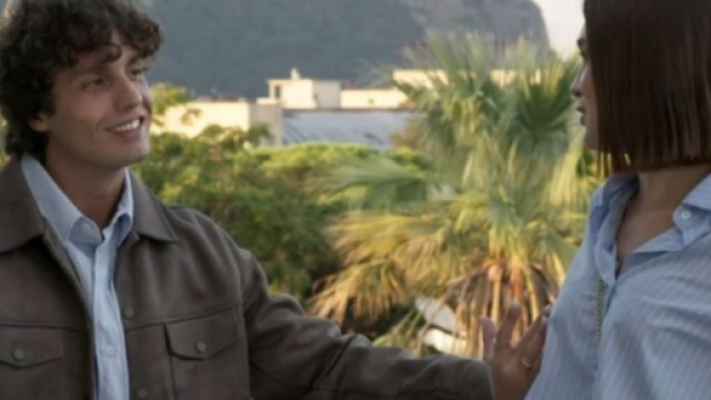 Alice e Vinicio in una scena di Un posto al sole © Rai 3.