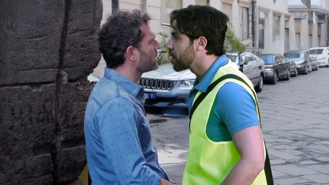 Eduardo Sabbiese (Fiorenzo Madonna) e Pino Chianese (Antimo Casertano) in Un posto al sole © Rai.