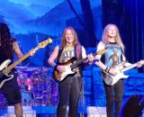 Gli Iron Maiden durante un concerto a Madrid il 13 luglio del 2016 (© Wikimedia commons)