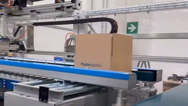 Lavorazioni presso Poste Logistics - © Poste Italiane