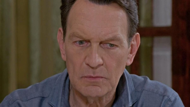 Roberto Ferri in una scena di Un posto al sole &copy; Rai 3.