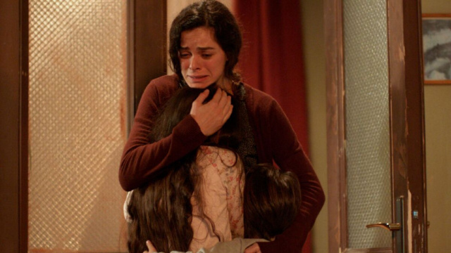 Bennu Yildirimlar (Hatice Sarikadi) in una scena de La forza di una donna © Mediaset.