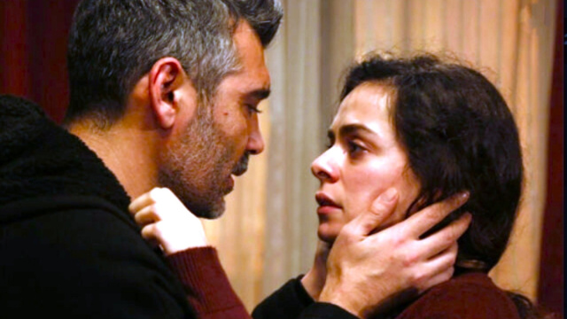 In foto Sarp e Bahar © Mediaset.