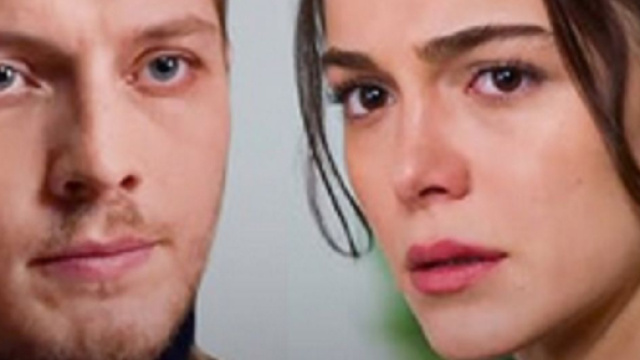 Cihan e Melek in una scena de La notte nel cuore © Mediaset.