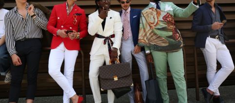 A Pitti Uomo 2026 sfilano le architetture tessili di Hed Mayner