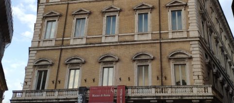 A Palazzo Braschi la mostra che svela il dietro le quinte della ricerca culturale