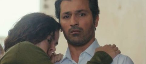 La forza di una donna trame turche: Arif rimane vicino a Bahar dopo la morte di Sarp