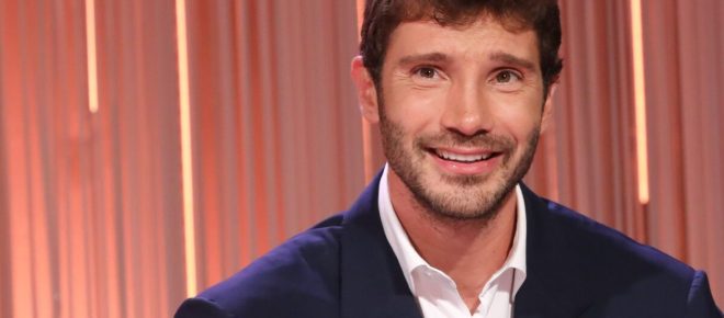 Ascolti TV, Affari Tuoi &ndash; Lotteria Italia leader della prima serata del 6 gennaio