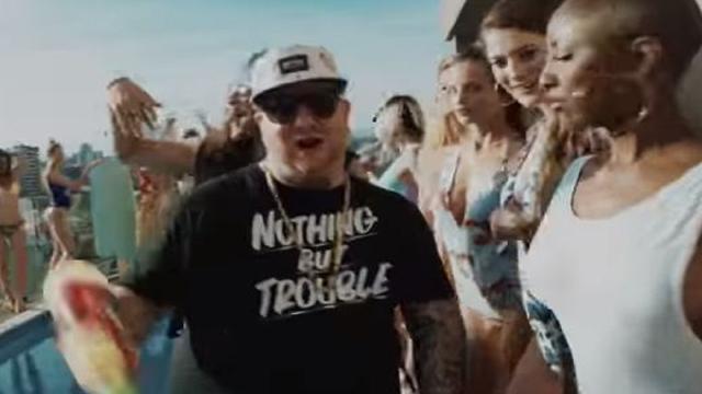 Intervista a Jake la Furia: arriva un 'duetto' rap?