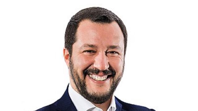 Er Piotta fa il remake di 'Supercafone' per Salvini, lui: 'Orecchiabile'