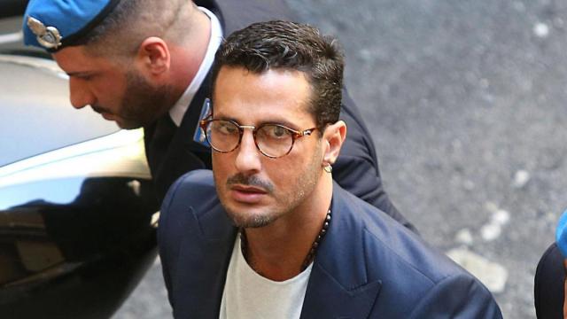 Fabrizio Corona parla dal carcere: 'Sono abbattuto ma non ho commesso alcun reato'