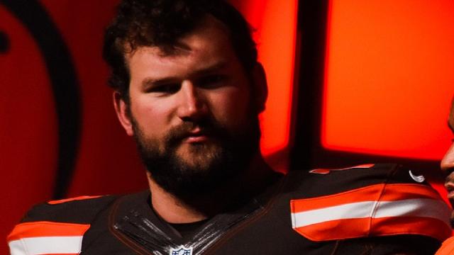 Analyst attacks former Browns great