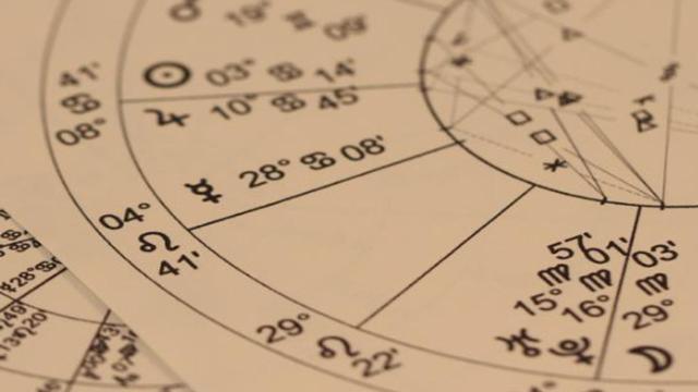 Previsioni zodiacali per martedì 21 maggio: Gemelli super favoriti